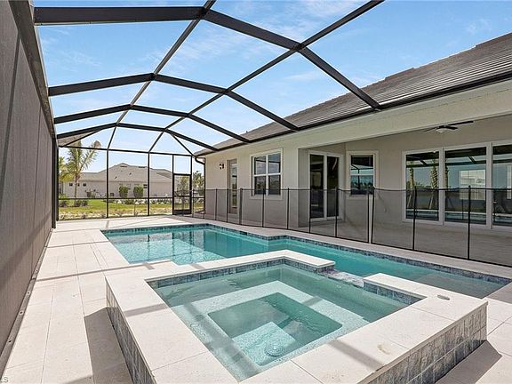 4th image of 13436 Blue Bay Cir
