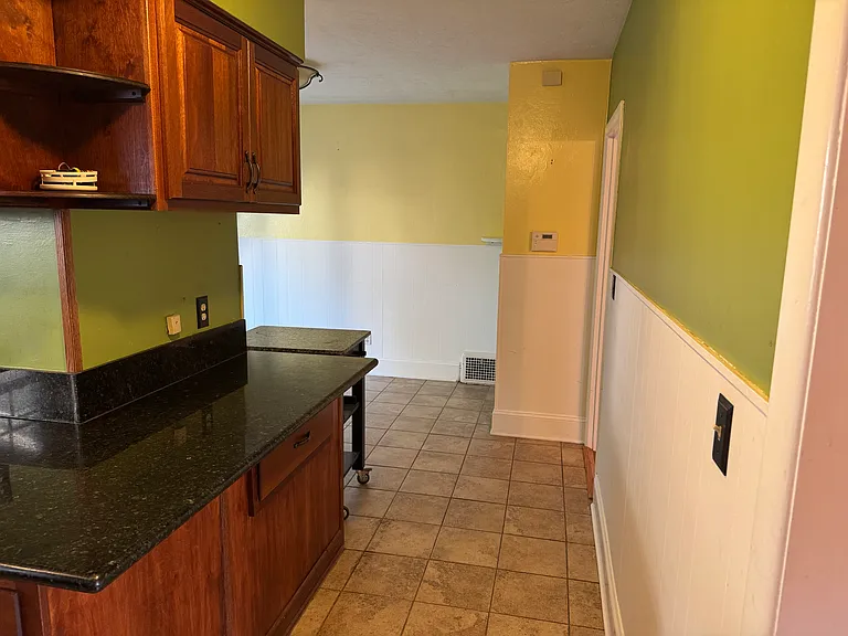 3424 NE 30th Ave — Photo 4