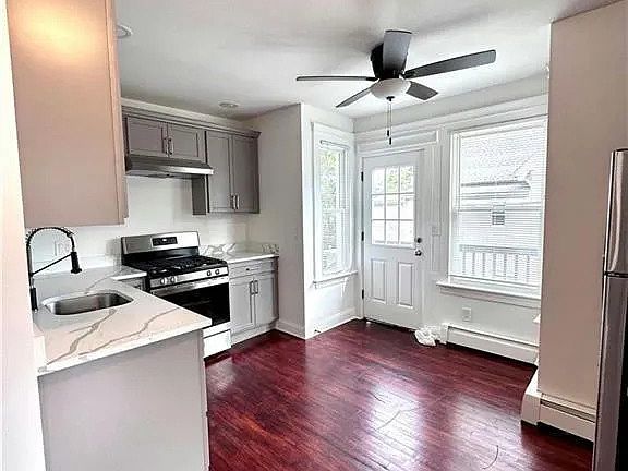 3rd image of 74 Howard Ave