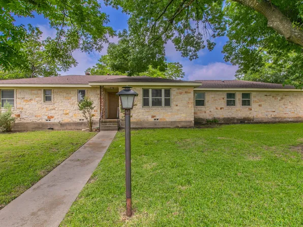 519 S 1st St, Hewitt, TX 76643