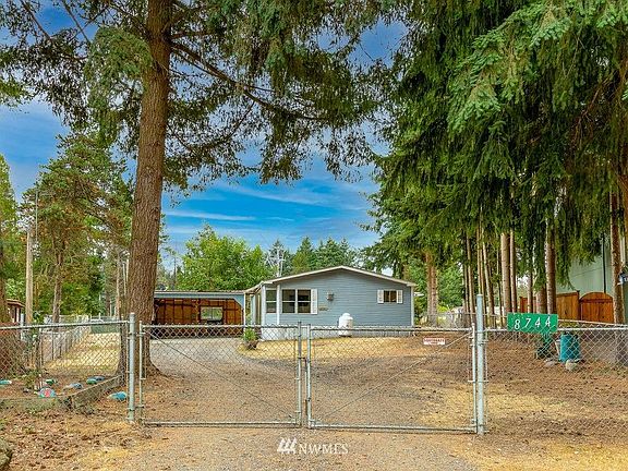 2nd image of 8744 Mariana Ct SE