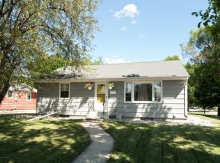 1304 11th St N, Moorhead, MN 56560