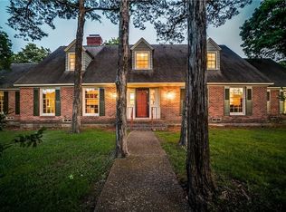 6034 N Jim Miller Rd, Dallas, TX 75228