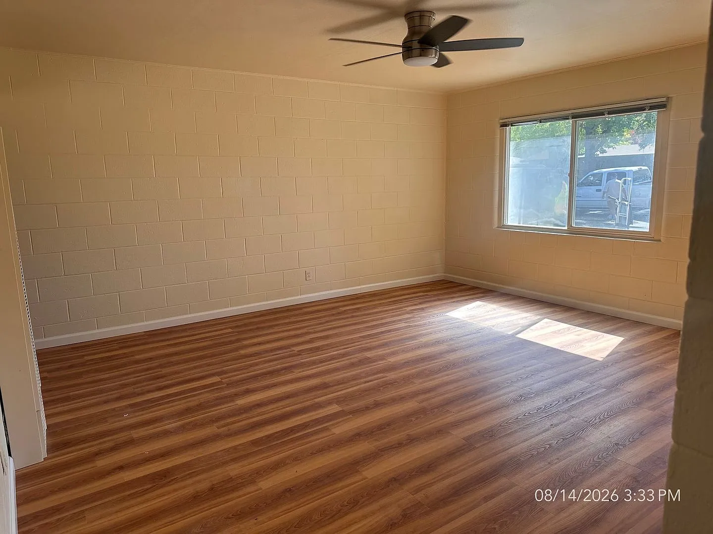 Updated 2 Bedroom — Photo 3