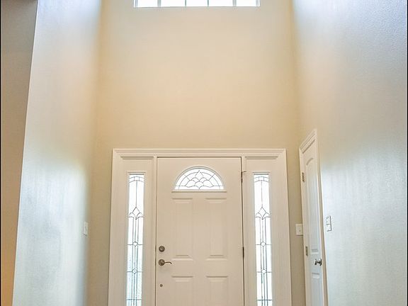 2nd image of 7915 Eyre Dr