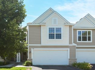 2242 Saint Johns Cir, Woodbury, MN 55129