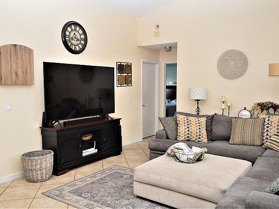 3rd image of 1497 SE Appamattox Terrace