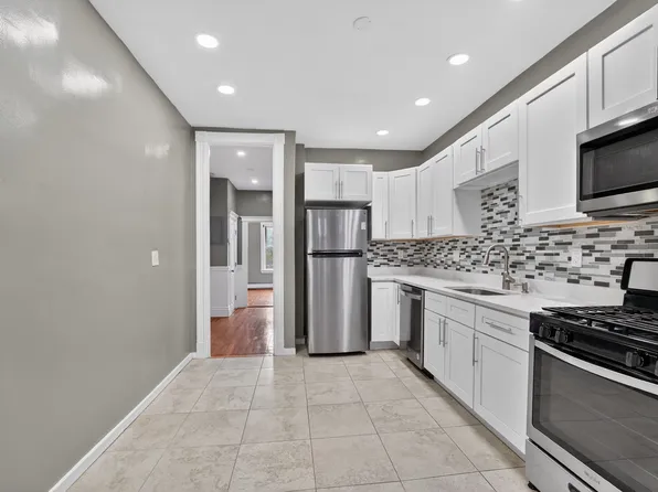 129 Harrishof St #2, Dorchester, MA 02121