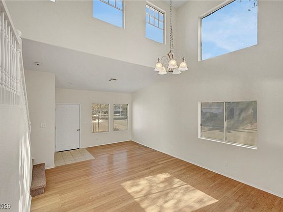 5th image of 4817 Quartz Crest St