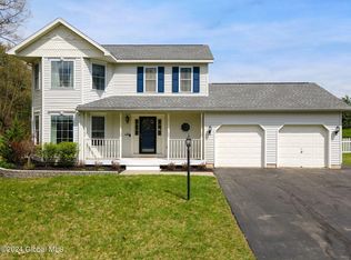 22 Native Dancer Ln, Saratoga Springs, NY 12866