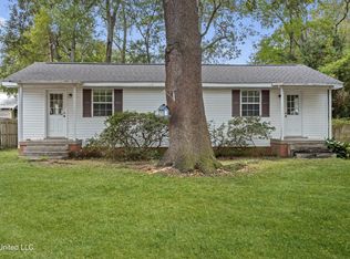 605/607 Russell Ave, Ocean Springs, MS 39564