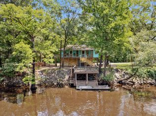 1141 River Bend Dr, Burgaw, NC 28425
