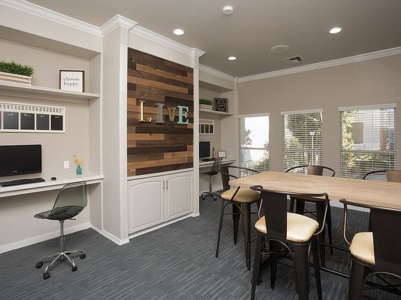 4th image of 15251 S 50th St #1073