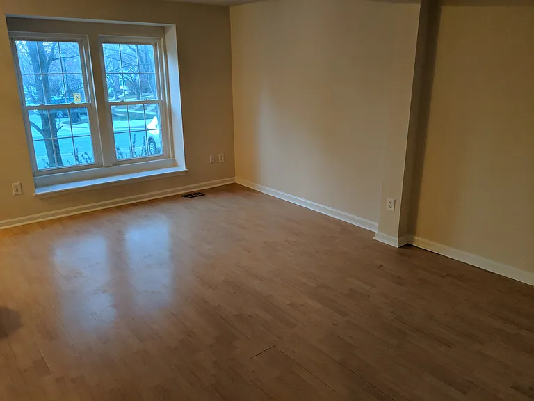9837 Bale Ct — Photo 4