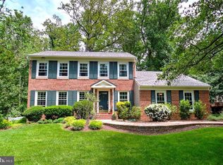 1226 Shaker Dr, Herndon, VA 20170