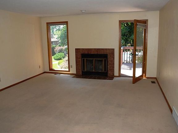 2nd image of 3808 S Alder Dr