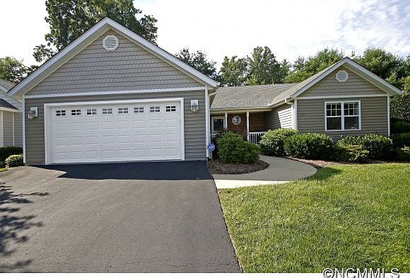 1st image of 172 Charlestown Dr