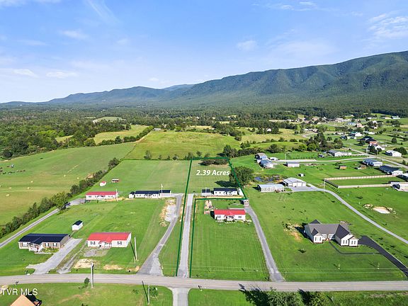 3rd image of 3505 Sunnydale Rd