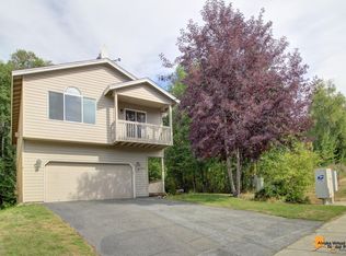19737 Highland Ridge Dr, Eagle River, AK 99577