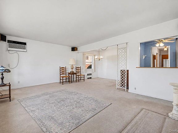 4th image of 634 Broadway