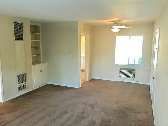 1804 Tamerlane Dr #D — Photo 4
