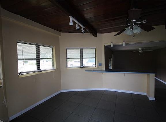 5th image of 220 Pearl St