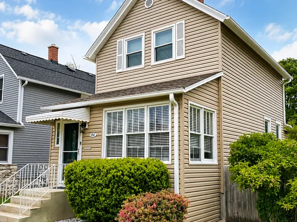 1747 S Cora St, Des Plaines, IL 60018
