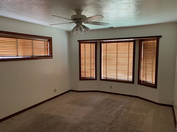 5th image of 1096 W Standley St #A