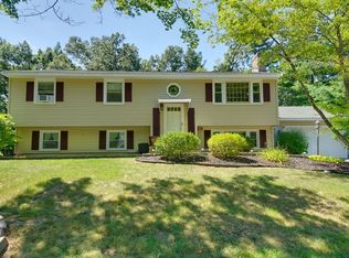 85 Sunset Dr, Northborough, MA 01532