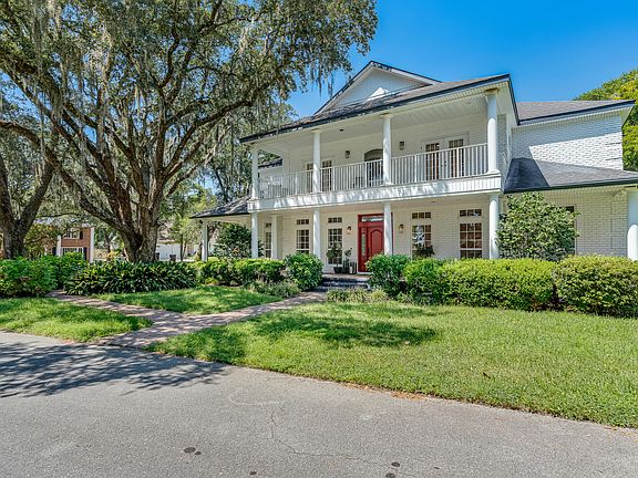 5th image of 111 Troy Cir