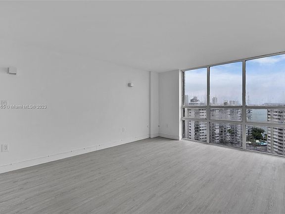 2nd image of 1450 Brickell Bay Dr APT 1711