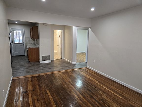 2nd image of 19 Glenwood Ave APT C
