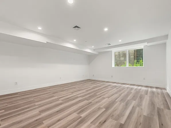 4 Angelas Place image 52 of 63