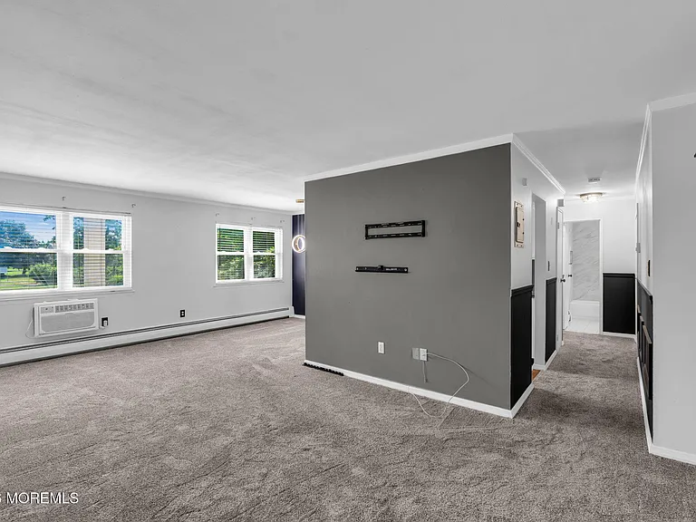 60 Manchester Ct #A — Photo 2