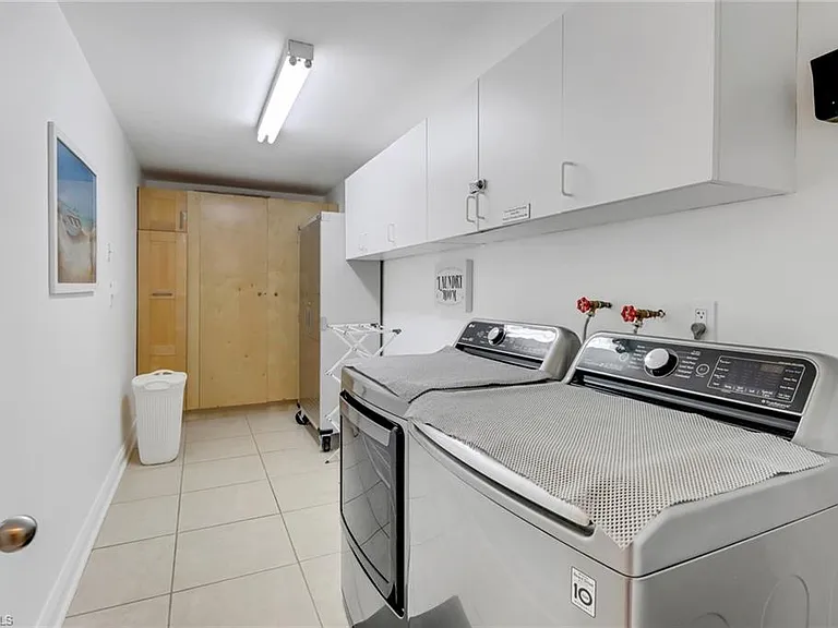 701 N Barfield Dr — Photo 26