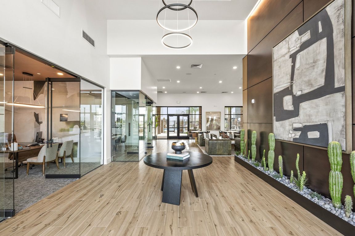 Inviting Clubhouse