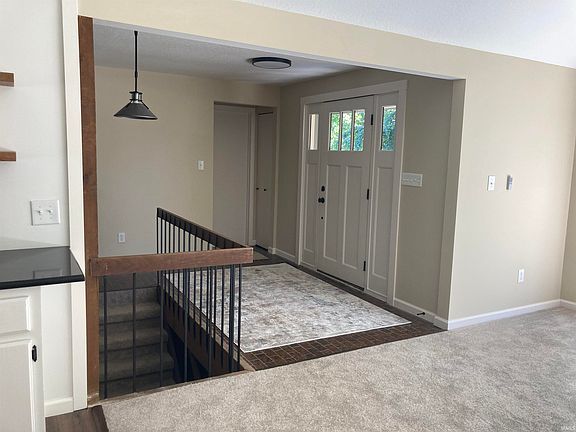 5th image of 919 Sherwood Dr