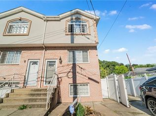 23 Deirdre Ct, Staten Island, NY 10304