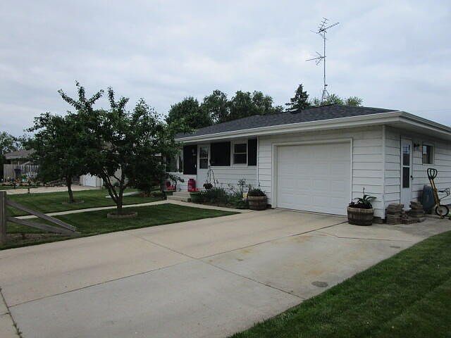 1st image of 2719 S 20th St