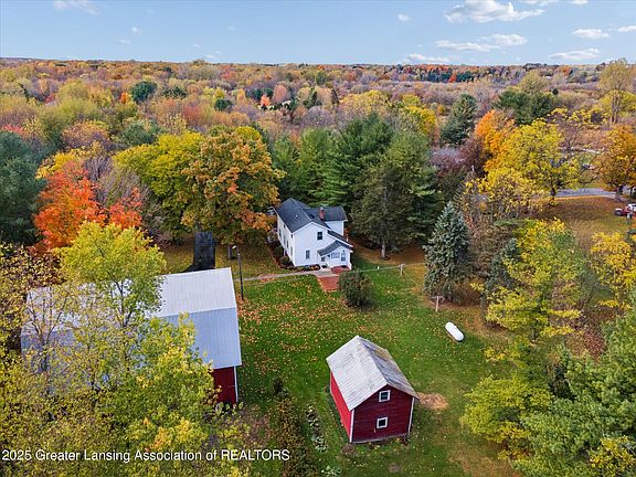 3rd image of 2229 Ives Rd