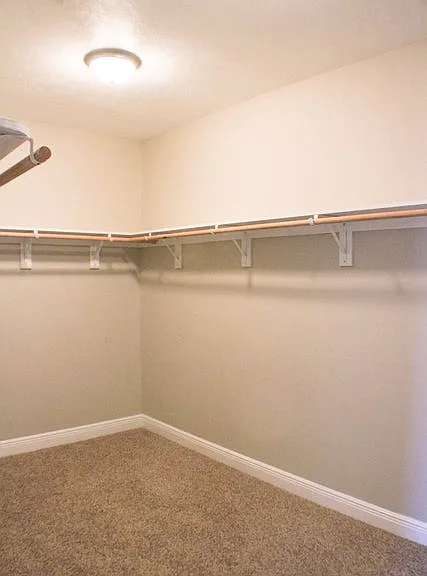 162 James Dr — Photo 15