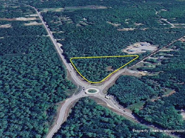 820 Ossipee Trail W, Standish, ME 04084