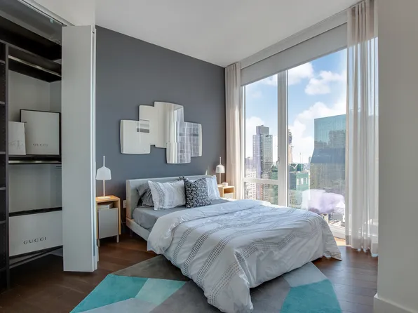 222 East 44th Street 35E image 11 of 12