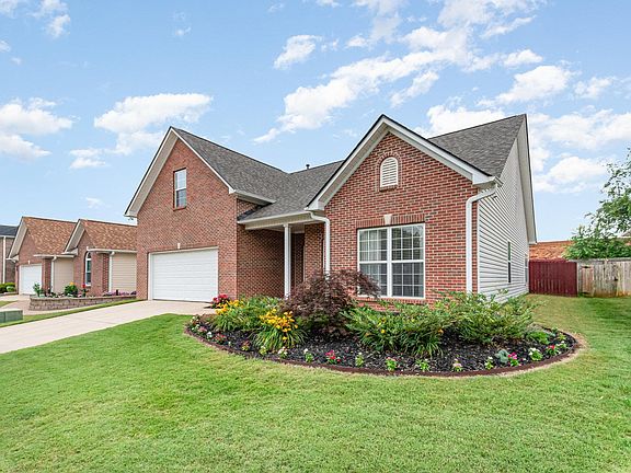2nd image of 438 Melbourne Ln
