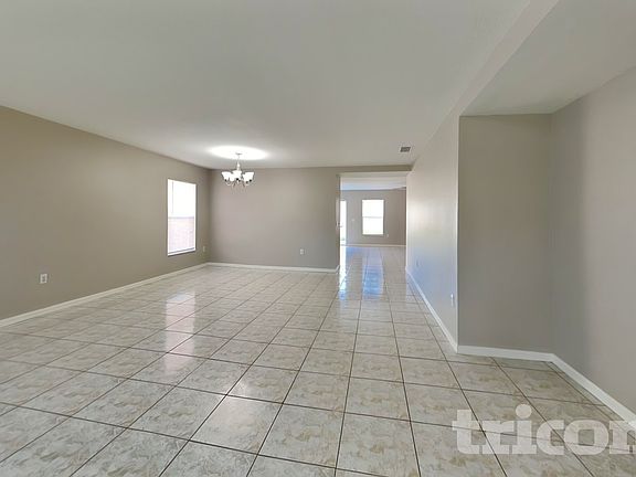 3rd image of 2483 Brownwood Dr
