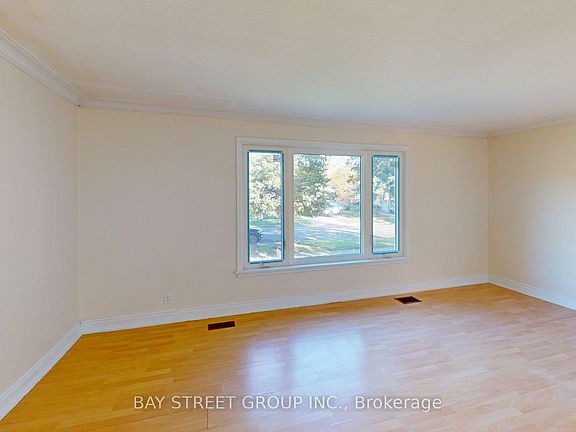 2nd image of 106 Wye Valley Rd