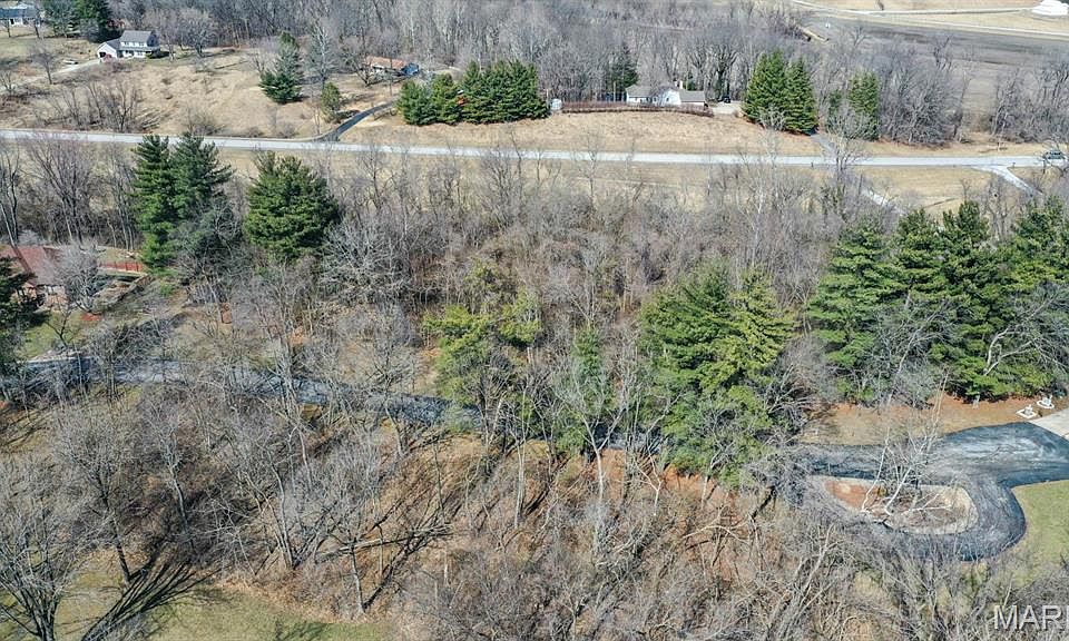 2nd image of 87 Foxwood Cir