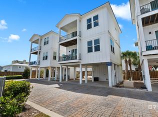 435 E 2nd Ave #B, Gulf Shores, AL 36542