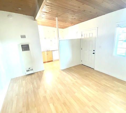 3rd image of 828 Embarcadero Del Mar APT H