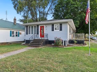 318 Monroe St, Muscatine, IA 52761